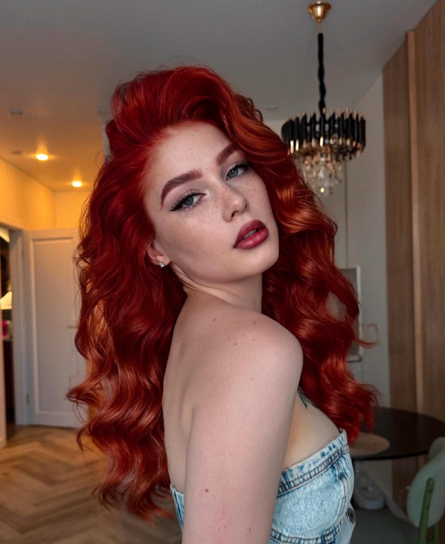 Мария — визажист